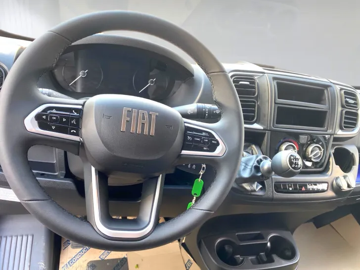 Fahrzeugbild Carado pro CV 541 !!! Top‑Preis Garantie !!! #8