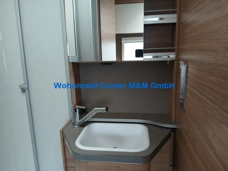 Fahrzeugbild Weinsberg CaraHome 550 MG Markise Styling #8