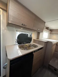 Fahrzeugbild Carado V 337 #8