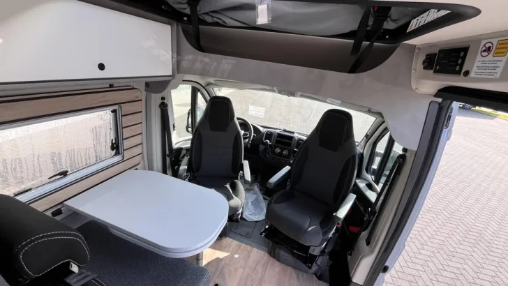 Fahrzeugbild Crosscamp ADVTR 6.0 DF Peugeot #7