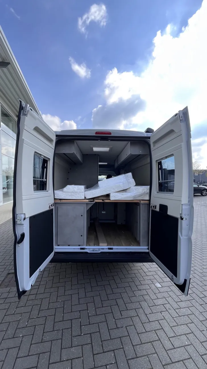 Fahrzeugbild Crosscamp ADVTR 6.4 EF Peugeot #4
