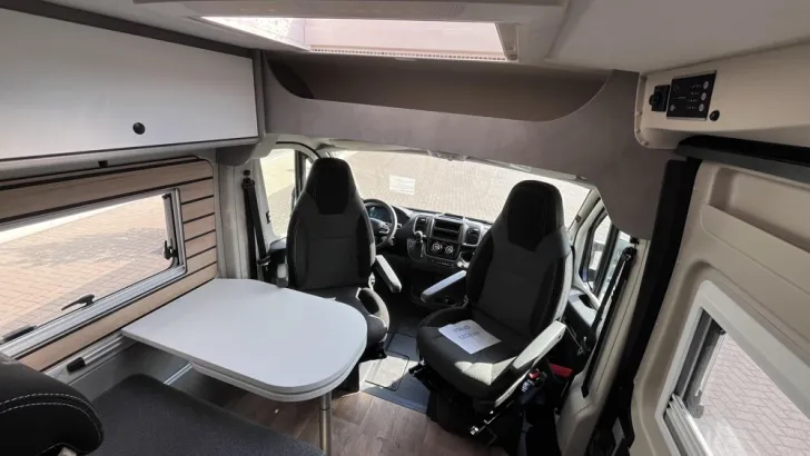 Fahrzeugbild Crosscamp ADVTR 6.4 EF Peugeot #7