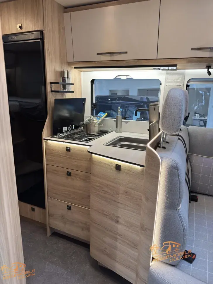 Fahrzeugbild Eura Mobil Profila T 695 EB #16