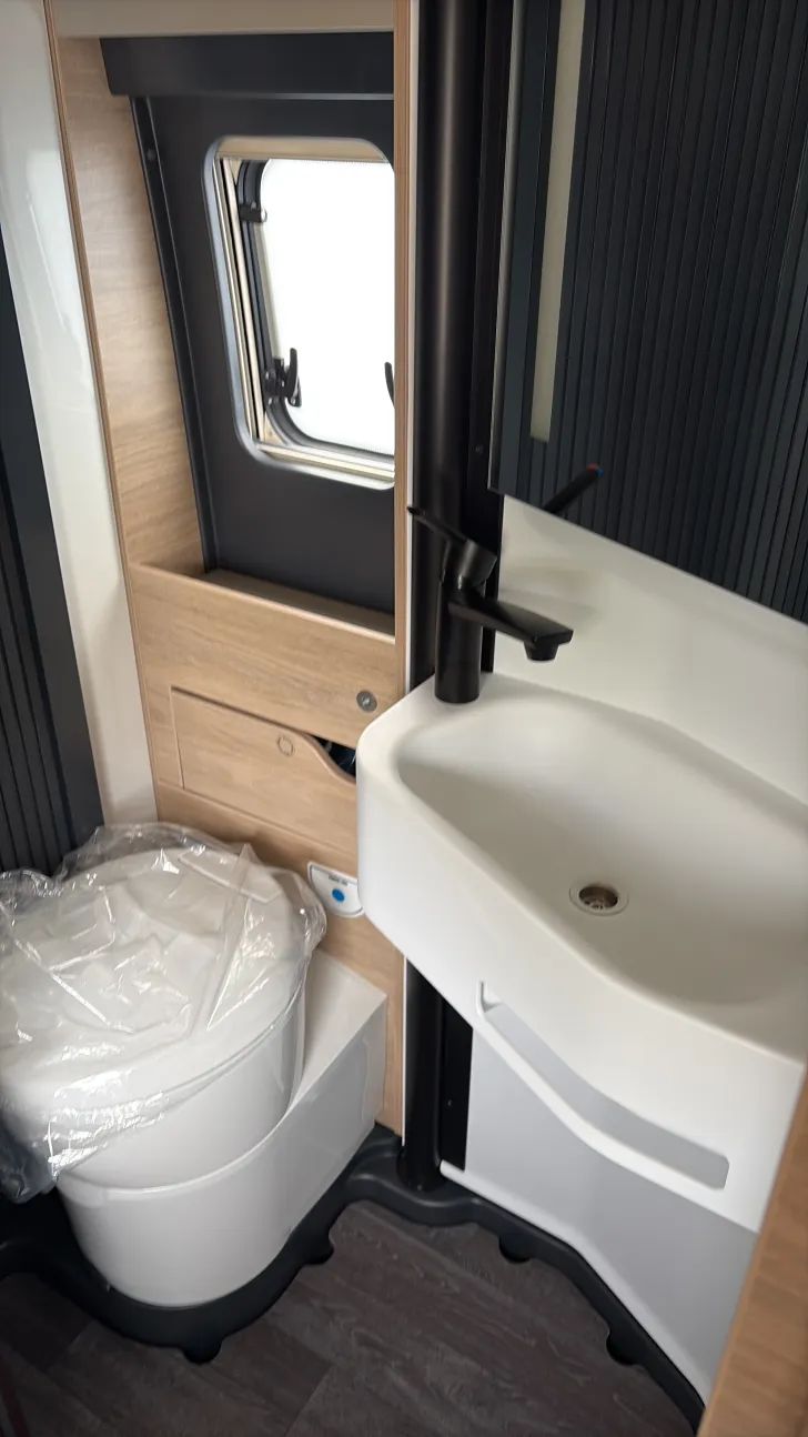 Toilette Knaus BoxTime 630 MX Sofort verfügbar