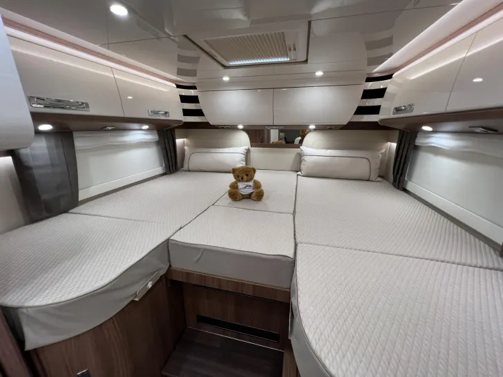 Fahrzeugbild Carthago chic e-line I 61 XL LE Mercedes (330) #30