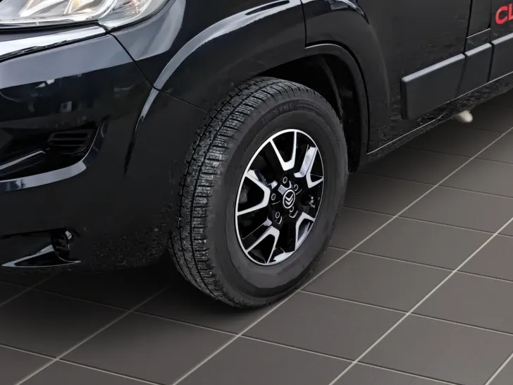 Fahrzeugbild Sunlight Adventure Cliff 600 #6