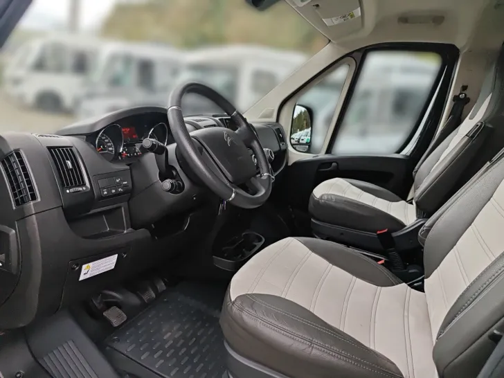 Fahrzeugbild Sunlight Adventure Cliff 600 #7