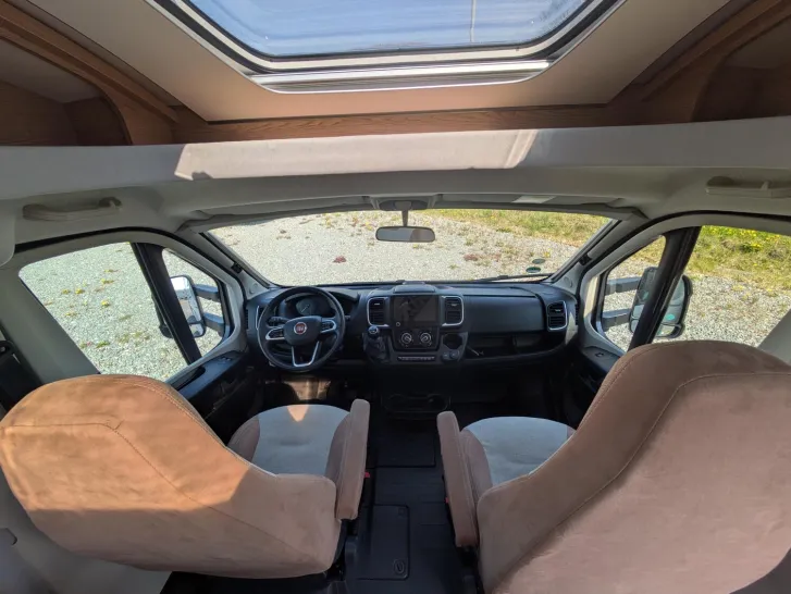 Fahrzeugbild LMC Cruiser T 662 G Markise/GFK/Alu/Radträger/Tempo #7