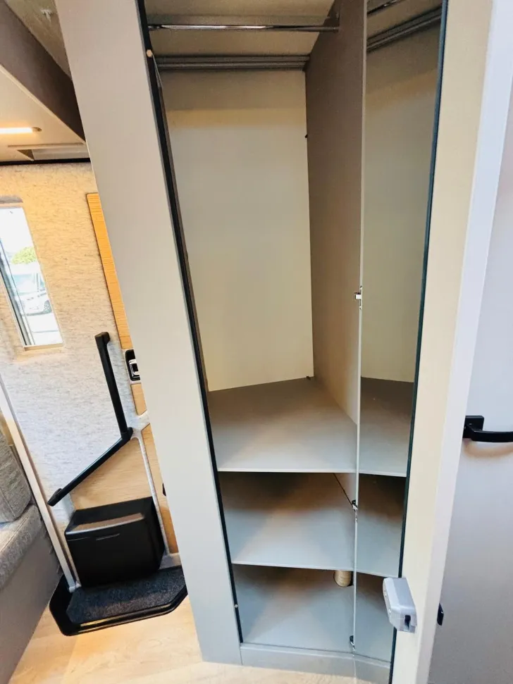 Fahrzeugbild Bürstner Campeo TD 676 G ++MEGA-DEAL++ #31