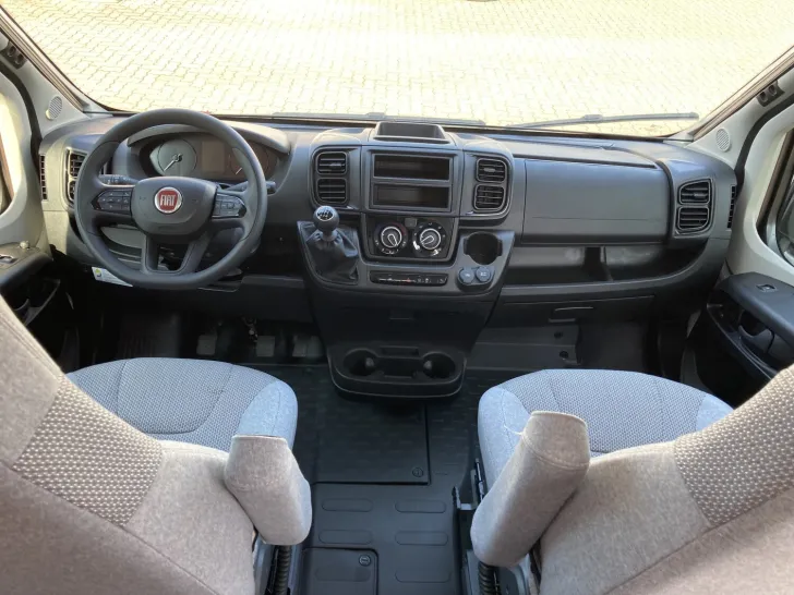Fahrzeugbild Weinsberg CaraTour 600 ME ++ABVERKAUF++ #10
