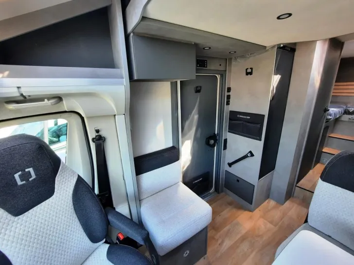 Fahrzeugbild Crosscamp EXPDN 7.4 E Verfüg./Sparen Sie 4.566,- € #8