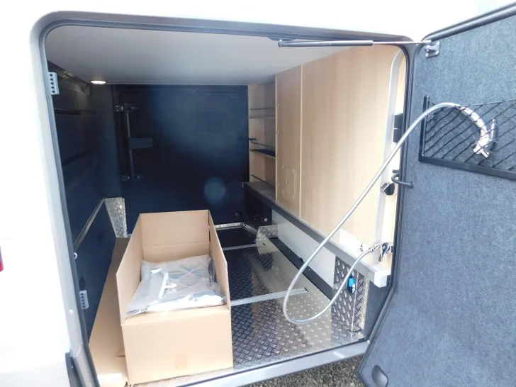 Fahrzeugbild Hymer B-Klasse ML T BlackLine 780 Arktis+Lithiumpaket #8
