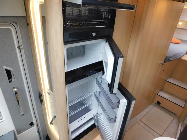 Fahrzeugbild Hymer B-Klasse ML T BlackLine 780 Arktis+Lithiumpaket #19