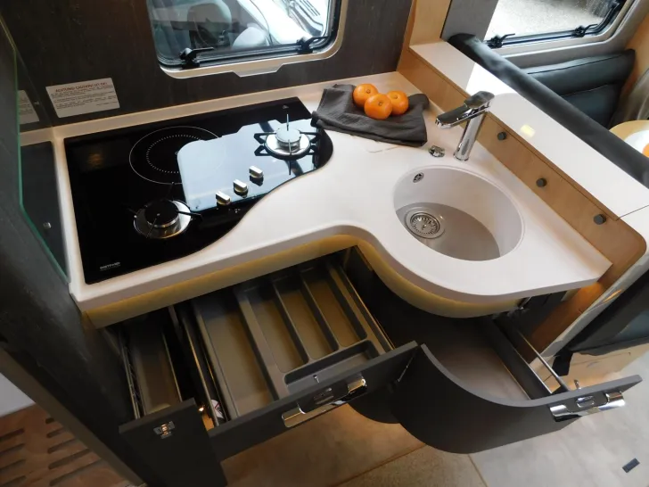 Fahrzeugbild Hymer B-Klasse ML T BlackLine 780 Arktis+Lithiumpaket #20