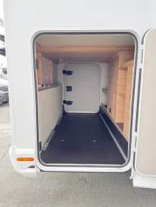 Fahrzeugbild Knaus L!VE WAVE 650 MEG Platinum Selection Abstandstempomat, Rahmenfenste #7