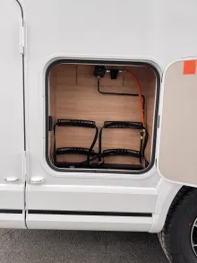 Fahrzeugbild Knaus L!VE WAVE 650 MEG Platinum Selection Abstandstempomat, Rahmenfenste #8