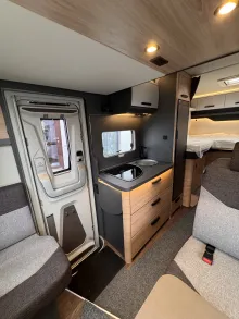 Fahrzeugbild Knaus L!VE WAVE 650 MEG Platinum Selection Abstandstempomat, Rahmenfenste #13