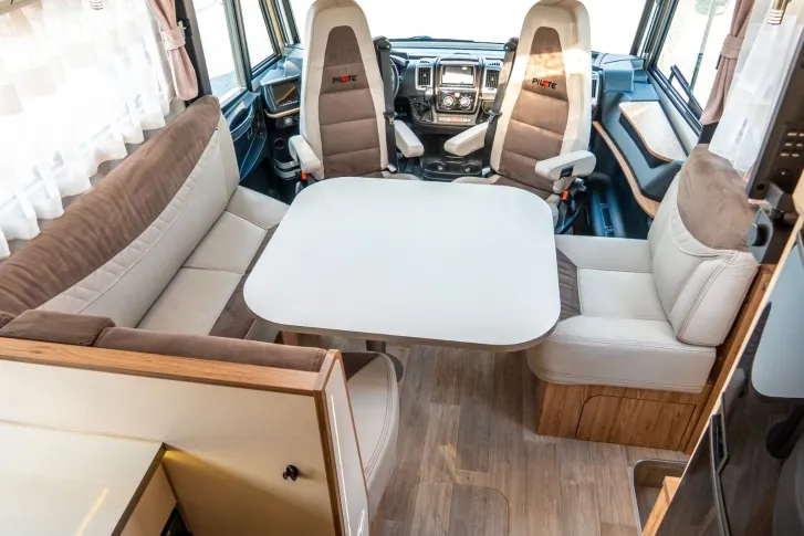 Fahrzeugbild Pilote G 781 GJ Emotion Hubstützen*ALDE*Klima*Luftfeder #12