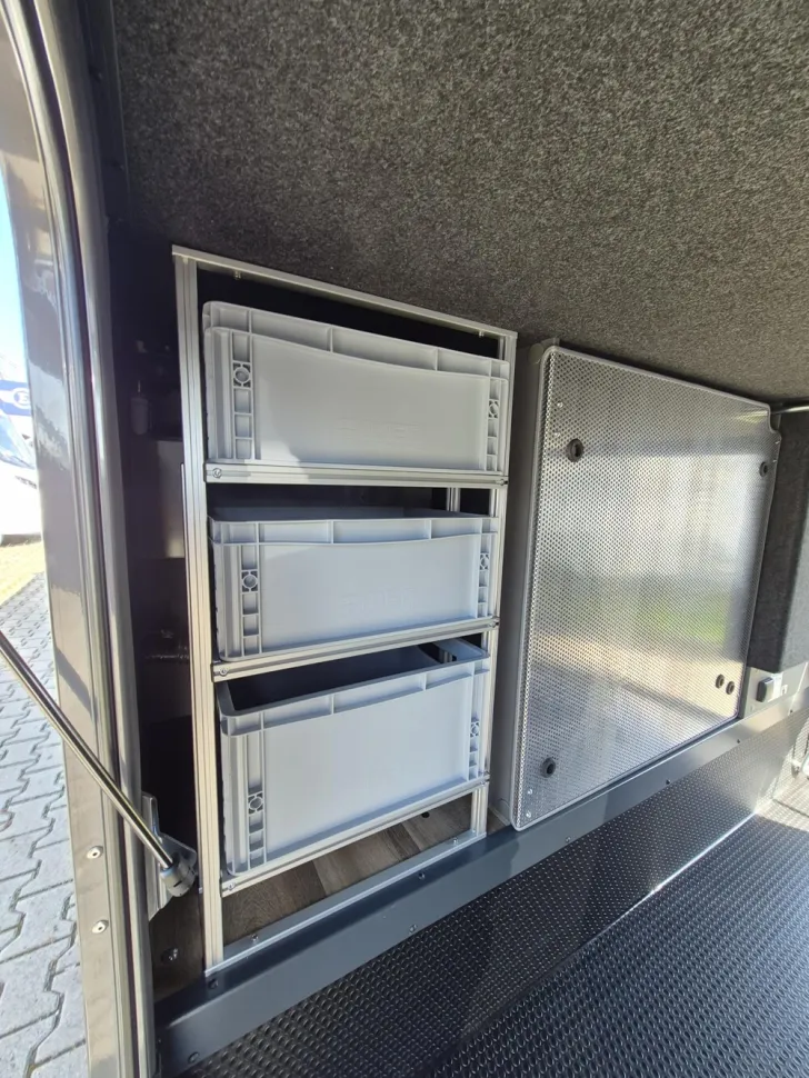 Fahrzeugbild Niesmann + Bischoff iSmove 6.9 E #19