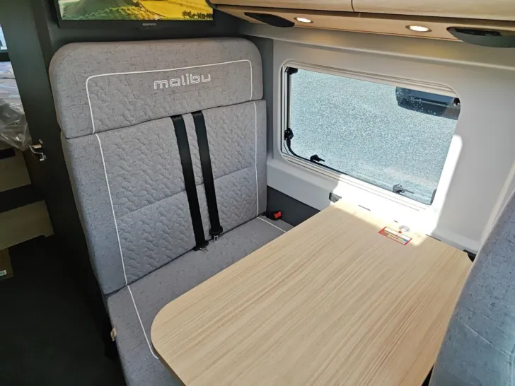 Fahrzeugbild Malibu Van first class - two rooms 640 LE RB GT skyview #12