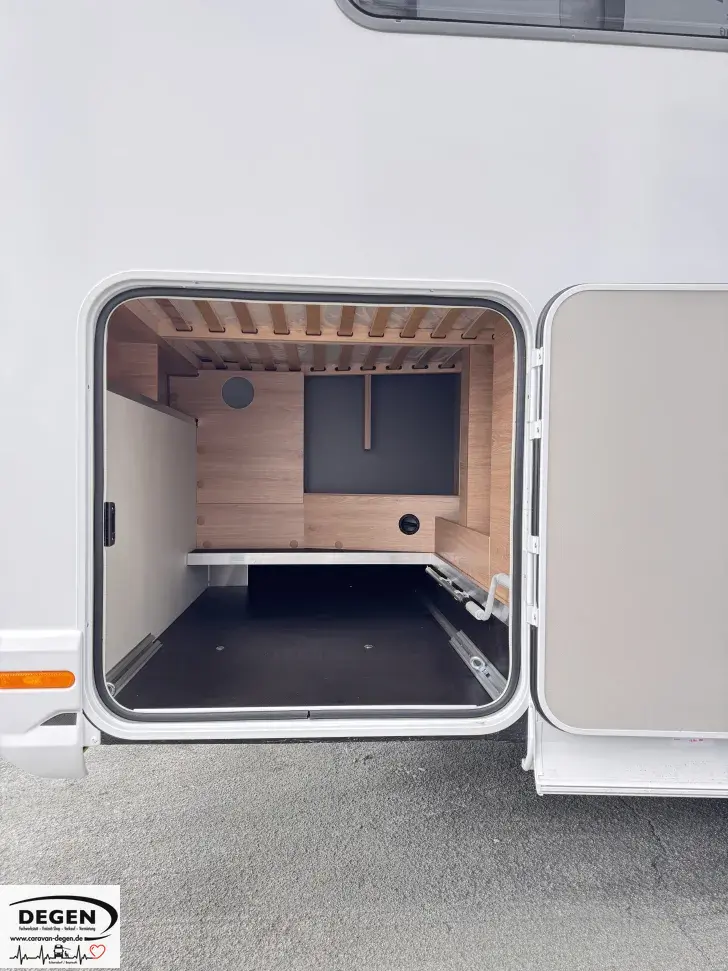 Fahrzeugbild Knaus L!VE WAVE 650 MF Platinum Selection Abstandstempomat,Rahmenfenster #7