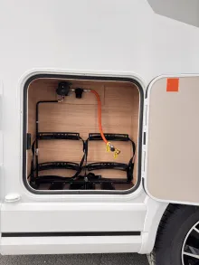 Fahrzeugbild Knaus L!VE WAVE 650 MF Platinum Selection Abstandstempomat,Rahmenfenster #8