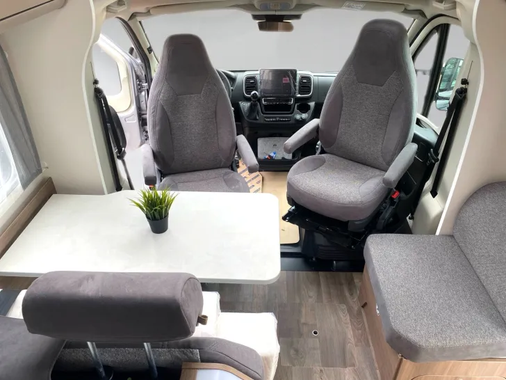 Fahrzeugbild Carado T 328 !!! Top‑Preis Garantie !!! #11