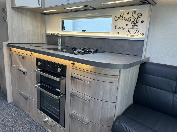 Fahrzeugbild Kabe Imperial 780 TDL KS E&P; Mover XT4; SAT; Klima #19