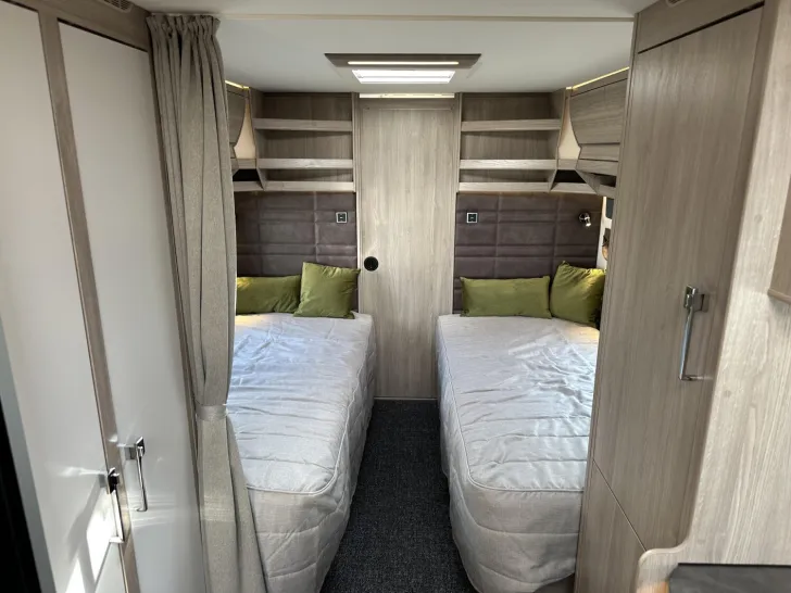 Fahrzeugbild Kabe Imperial 780 TDL KS E&P; Mover XT4; SAT; Klima #24