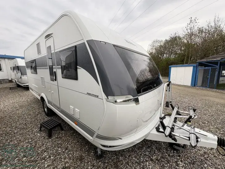 Fahrzeugbild Hobby Prestige 560 WFU *Junger Gebrauchter mit Mover* #1