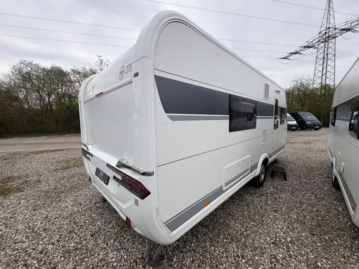 Fahrzeugbild Hobby Prestige 560 WFU *Junger Gebrauchter mit Mover* #9