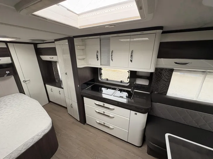 Fahrzeugbild Hobby Prestige 560 WFU *Junger Gebrauchter mit Mover* #16