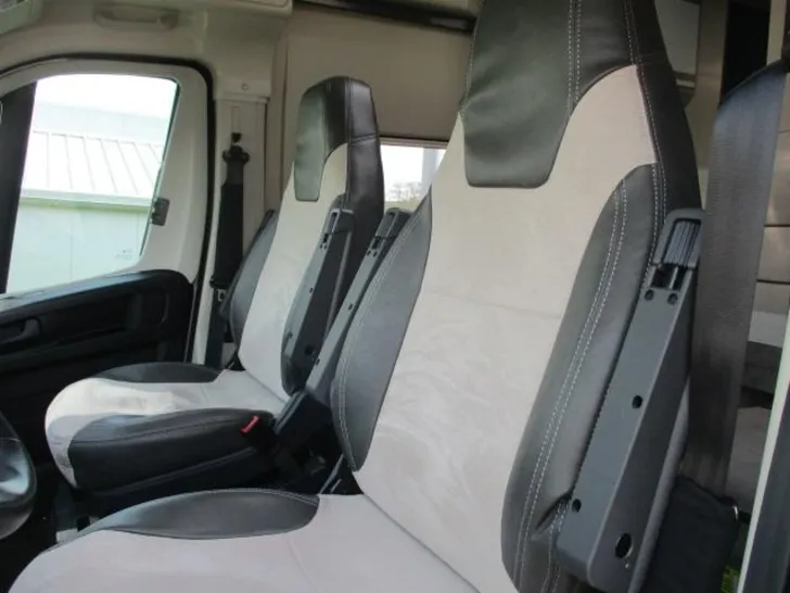 Fahrzeugbild Challenger Van Sport Edition V210 #21