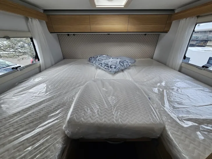 Fahrzeugbild Adria Coral 60Y 670 DL Jubilee|März26|180PS|ARNO-Polst #6