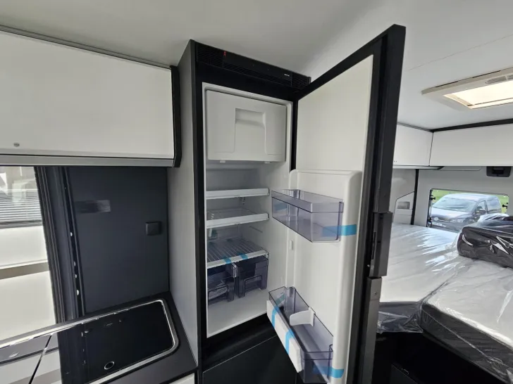 Fahrzeugbild Adria Twin Selection 640 SLB Leder|Schwarz-metallic #13