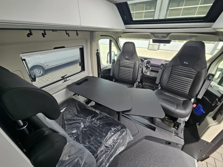 Fahrzeugbild Adria Twin Selection 640 SLB Leder|Schwarz-metallic #16