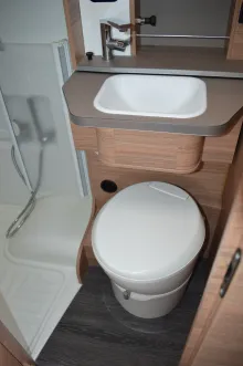 Fahrzeugbild Weinsberg X-CURSION VAN 500 MQ EDITION [PEPPER] ohne Hubbett/Fußbodenerwärmung #21