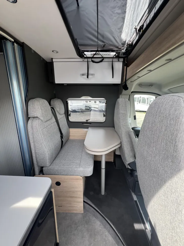 Fahrzeugbild Dethleffs Globetrail 600 ER Peugeot *Aufstelldach*165 PS* #12