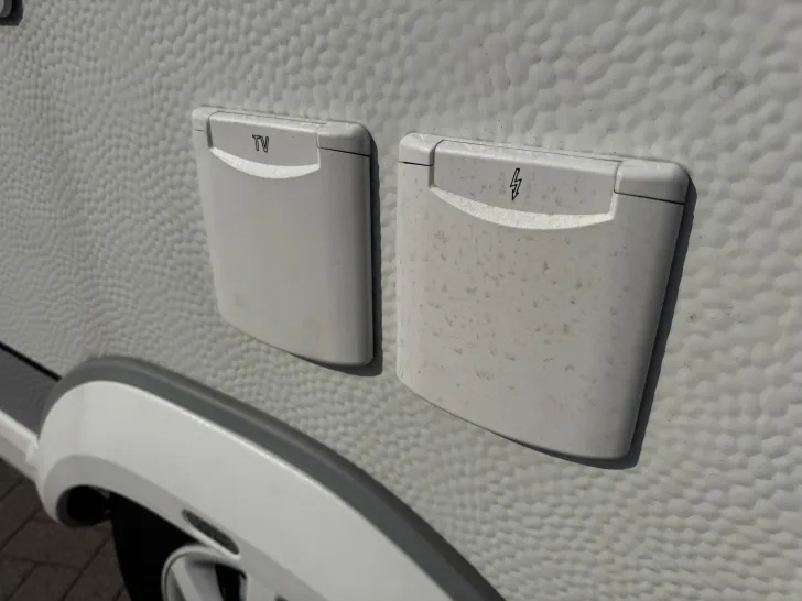 Fahrzeugbild Hobby Excellent 460 SL #8