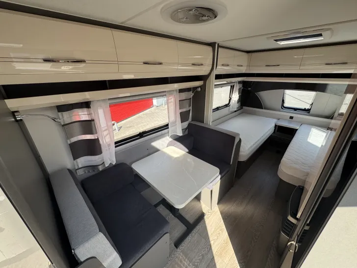 Fahrzeugbild Hobby Excellent 460 SL #11