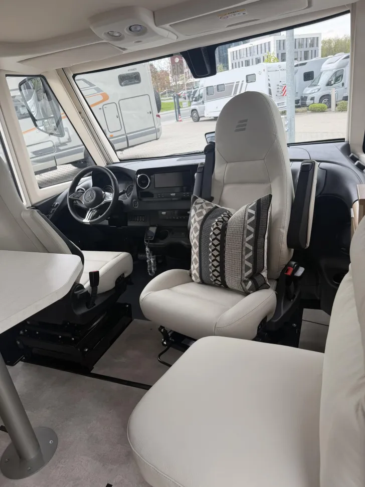 Fahrzeugbild Hymer B-Klasse ML I BlackLine 790 Aktion Frühlingsfest 10% #9