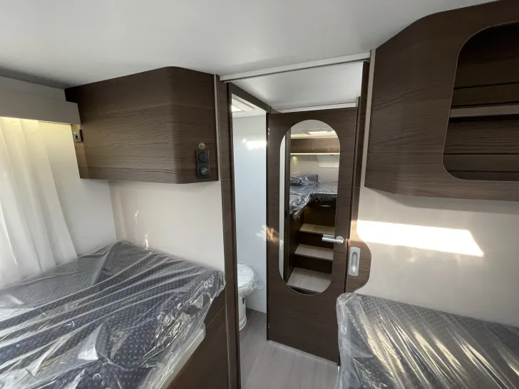 Fahrzeugbild Adria Coral Supreme (MB) 670 DL - MJ2026 #36