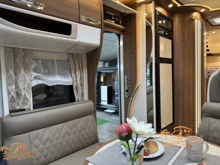 Fahrzeugbild Carthago chic s-plus I  50 LE Gastank Hubstütze SAT TV #15