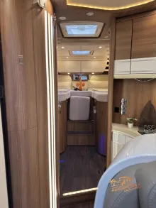 Fahrzeugbild Carthago chic s-plus I  50 LE Gastank Hubstütze SAT TV #17