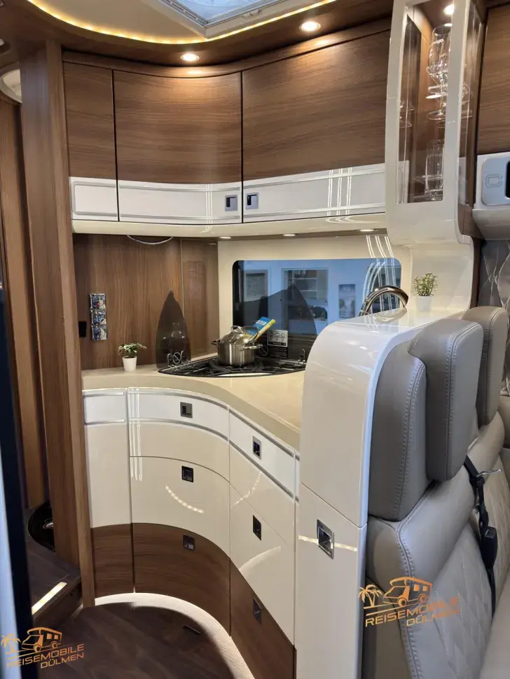 Fahrzeugbild Carthago chic s-plus I  50 LE Gastank Hubstütze SAT TV #18