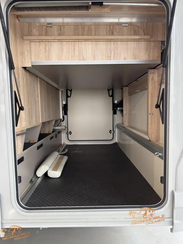 Fahrzeugbild Eura Mobil Integra Line GT 726 QF 2026 2xMondial #29