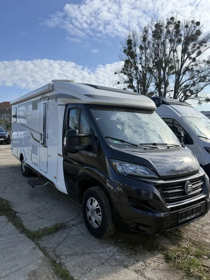 Fahrzeugbild Hymer Exsis-t 678 #3