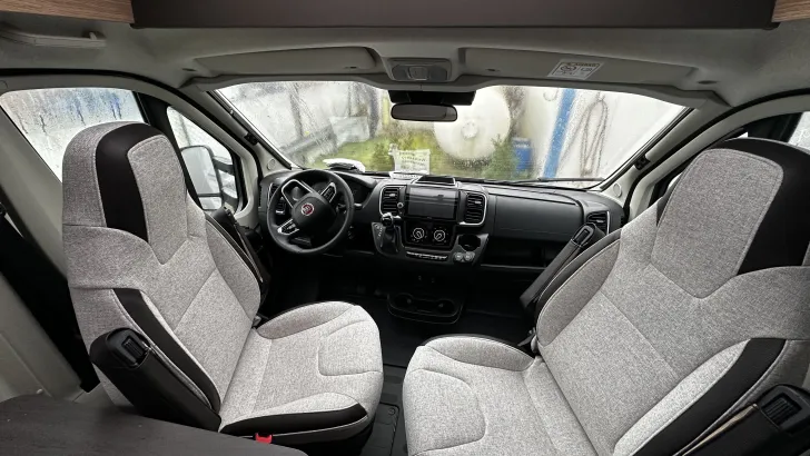 Fahrzeugbild Knaus Sky TI 650 MEG #6