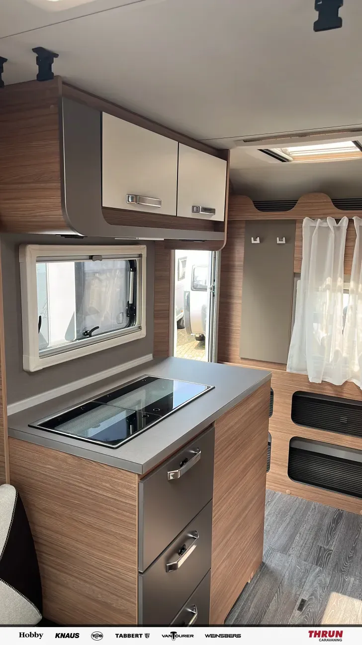 Weitere Betten Weinsberg X-CURSION VAN 500 LT Automatik*Abstandstem.*
