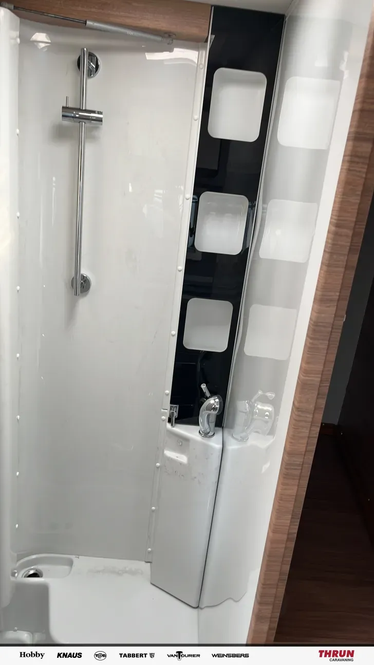 Küchen Weinsberg X-CURSION VAN 500 LT Automatik*Abstandstem.*